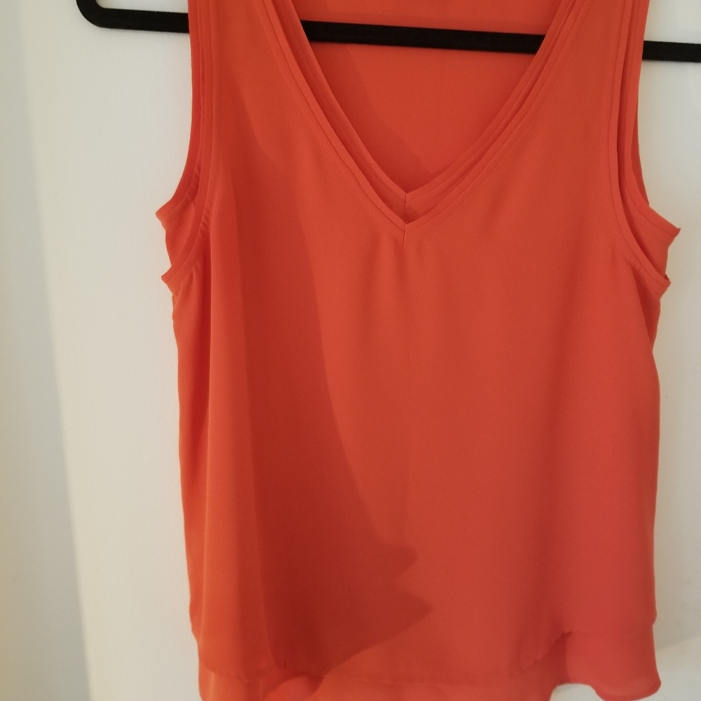 Ann Taylor sleeveless top - Picture 3 of 4